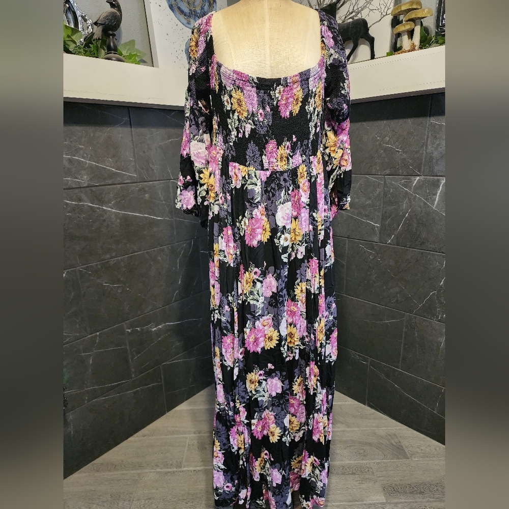 Torrid off the shoulder Floral Maxi dress
